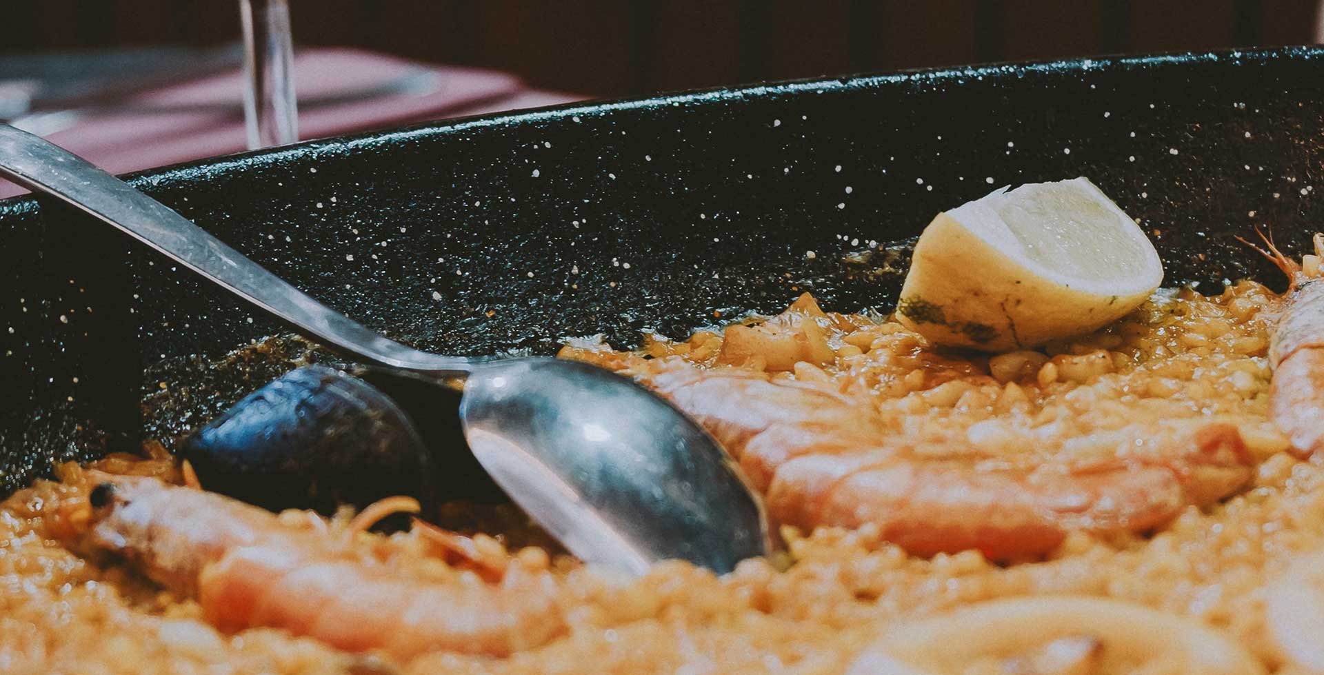 Préparation d'une paëlla