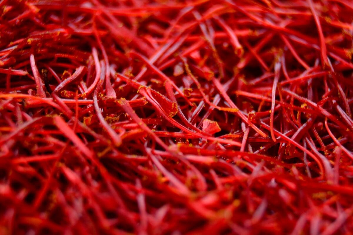 le safran est appelé l'or rouge